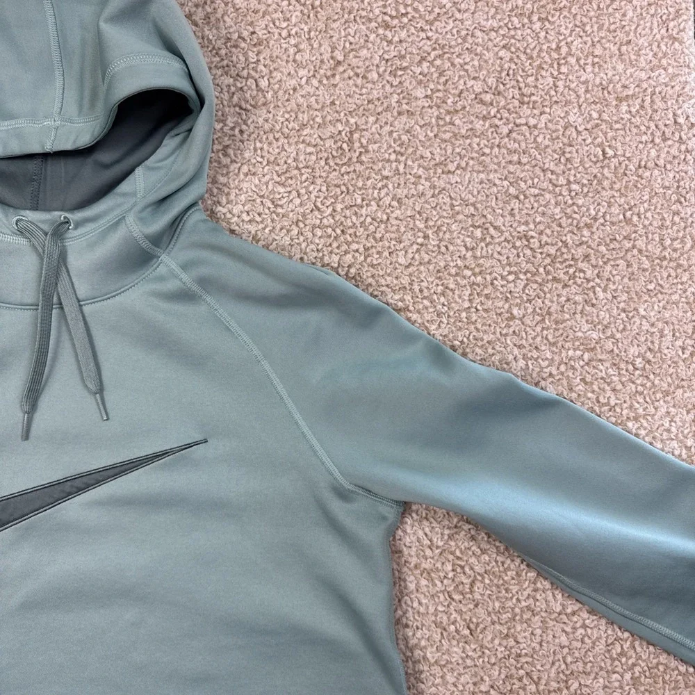 Nike Therma Dri Fit Hoodie Women S Teal Swoosh Pullover Fleece Sweatshirt Logo